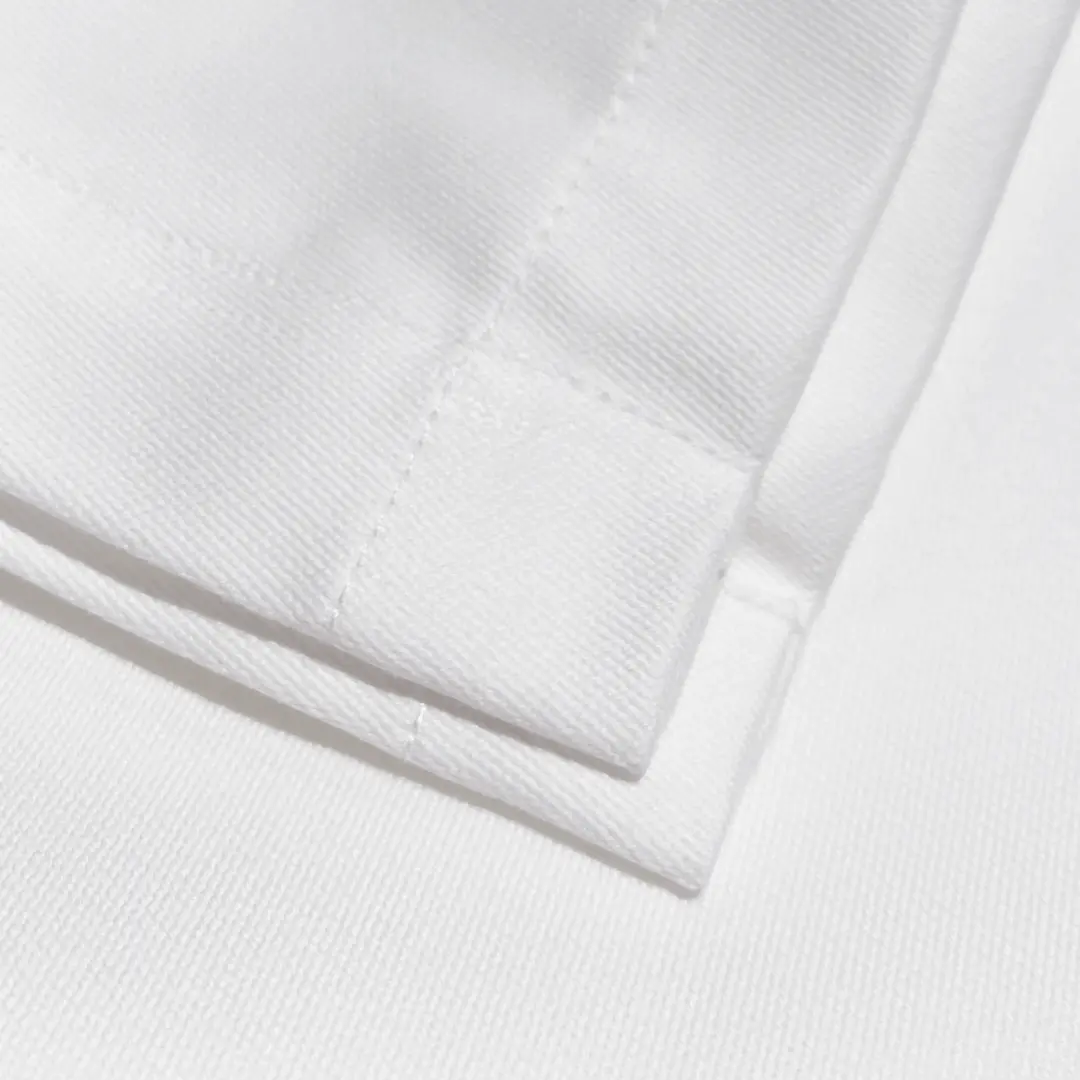 Afwerking van de Witte damast servetten - 100% katoen - Bamar Lifestyle
