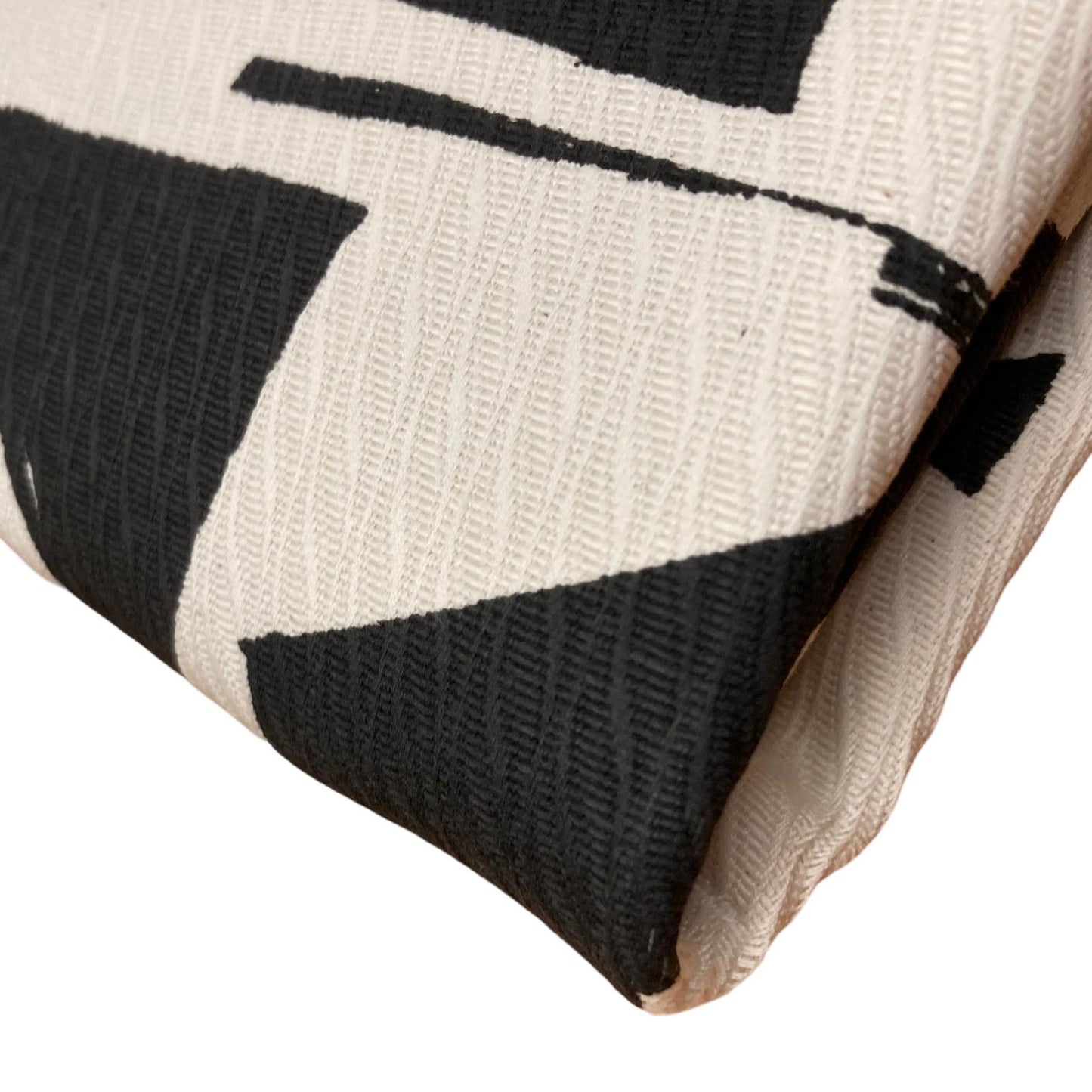 Zwart Modern Tafelkleed Morgan - Bamar Lifestyle