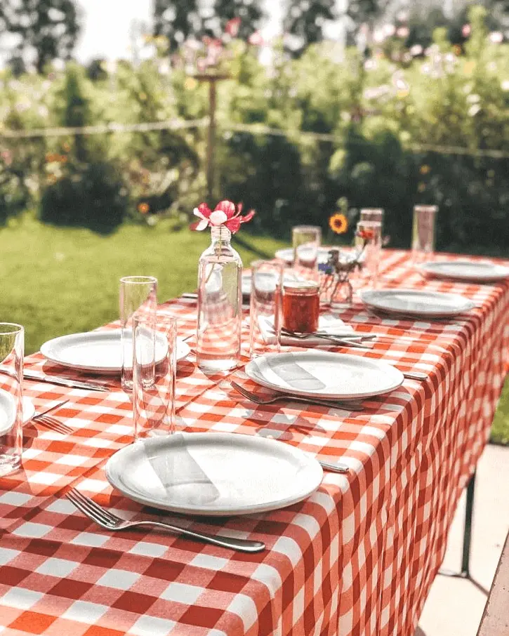 Rood geruit tafelkleed (Strijkvrij) - Bamar Lifestyle